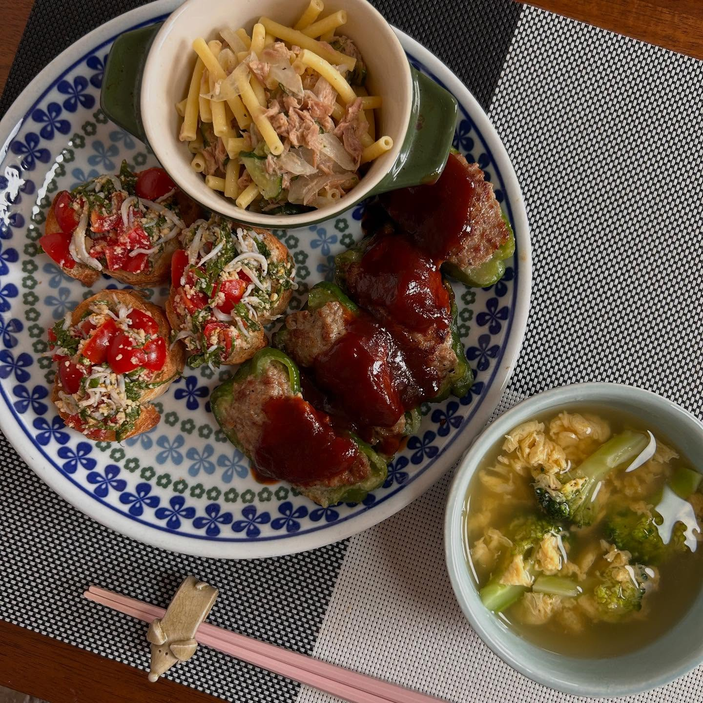 7月前半は生徒さんのリクエスト、ピーマンの肉詰めがメインでし...